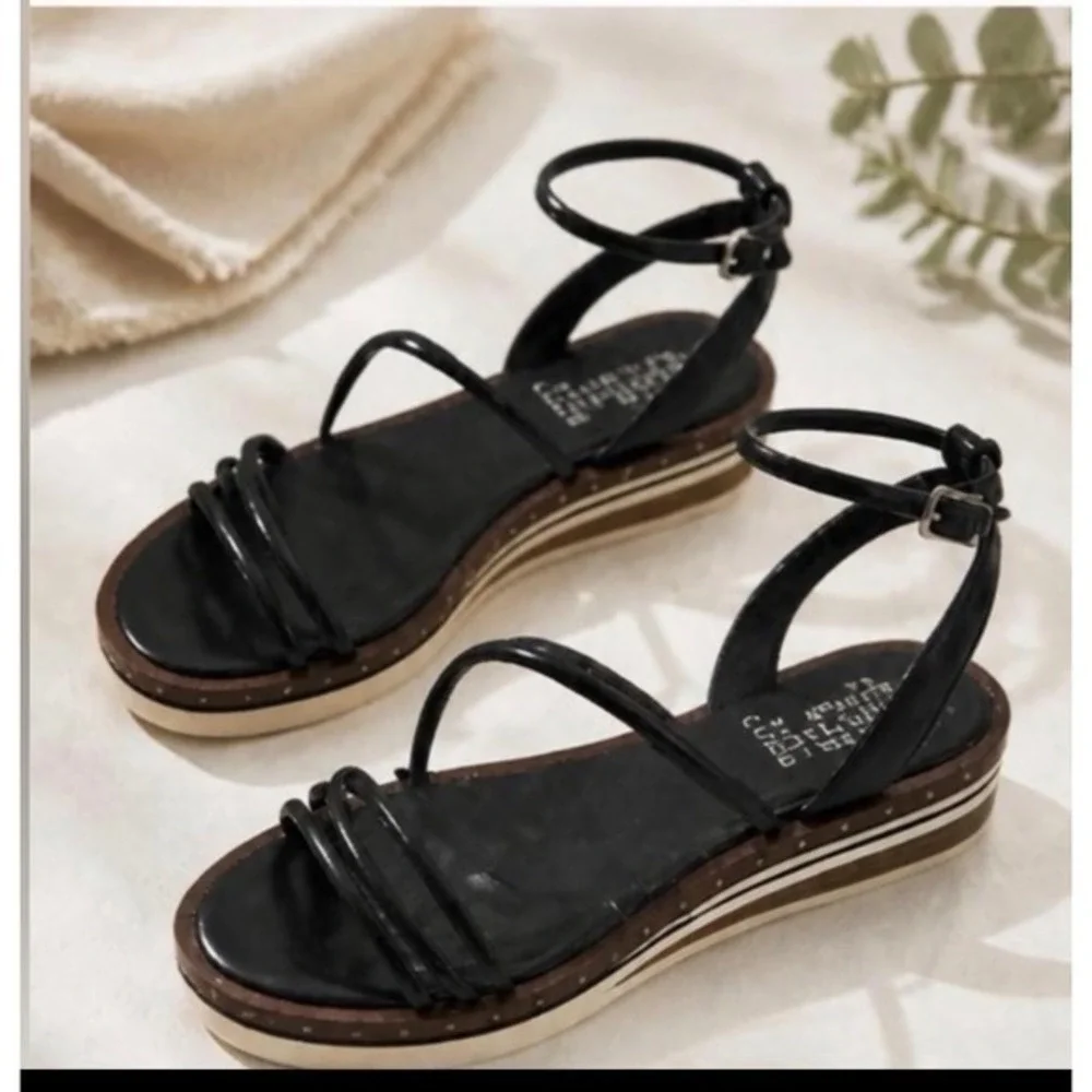 Vince Camuto vince camuto